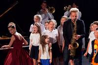 Кадр Планета синглов