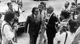 Кадр из фильма "Всех за решетку" - 2