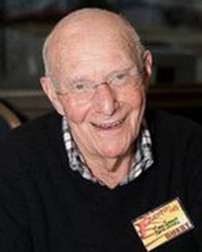 Харви Беннетт фото