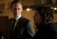 Том Хиддлстон присматривается к роли детектива-киборга