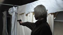 Кадр из фильма "Доставить любой ценой (мини-сериал)" - 2