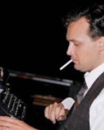 Джон Б. Край фото