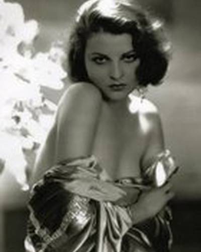 Лилиан Бонд фото