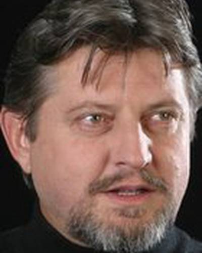 Ади Карауляну фото