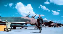 Кадр из фильма "Призыв к Славе" - 2