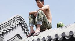 Кадр из фильма "Любовь в космосе" - 2