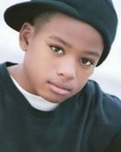 Дамани Робертс фото