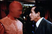 Кадр Обнаженная Бомба