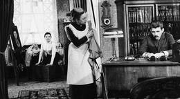 Кадр из фильма "Прощание" - 1