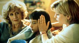 Кадр из фильма "Моя жизнь в розовом цвете" - 2