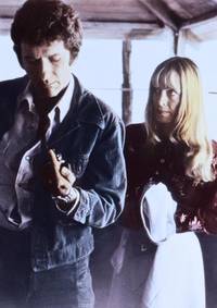 Кадр Страх отпирает двери