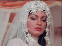 Кадр Амар,  Акбар, Антони