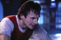 Кадр Переступая черту