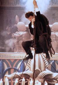 Кадр Молодой Шерлок Холмс