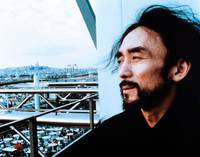 Кадр Записки об одежде и городах