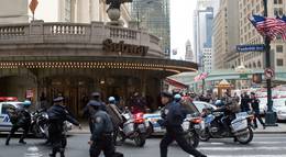 Кадр из фильма "Опасные пассажиры поезда 123" - 1