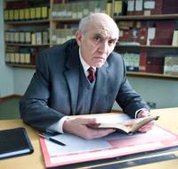 Кадр Быть человеком