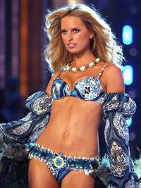 Кадр Показ мод Victoria's Secret 2007