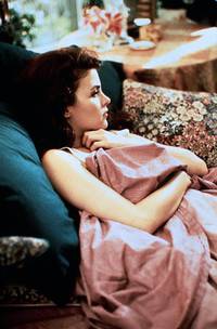 Кадр Елена в ящике