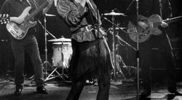 Кадр из фильма "Открытки с края бездны" - 1