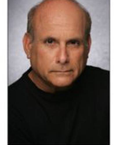 Шерман Робертс фото