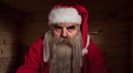 Кадр из фильма "Санта на продажу" - 2