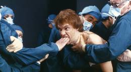 Кадр из фильма "Госпиталь «Британия»" - 2