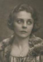 Stella Harf фото