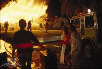 Кадр Сумасшедший дом