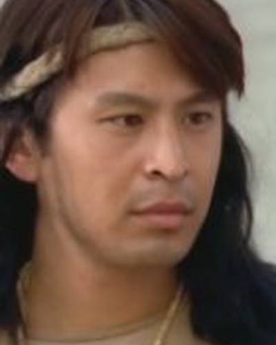 Я’нань Ван фото