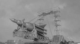 Кадр из фильма "Первые на Луне" - 2