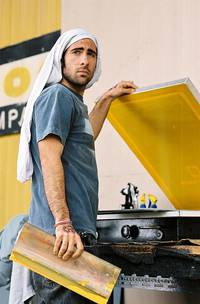 Кадр Продавщица