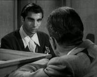 Кадр Стучись в любую дверь