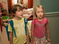 Кадр Девушка на велосипеде