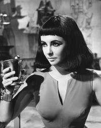 Кадр Клеопатра