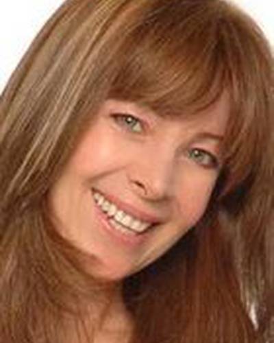 Дебора Уоррен фото