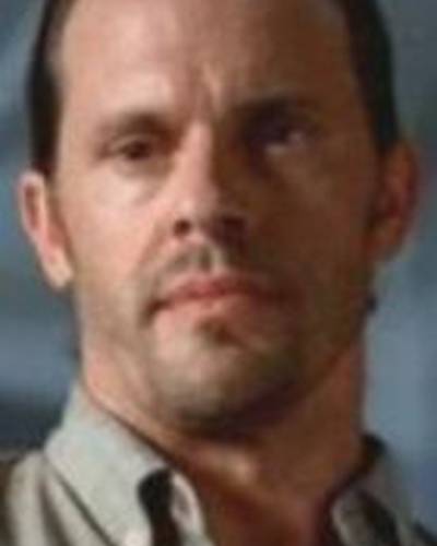 Джон Саймон Джонс фото