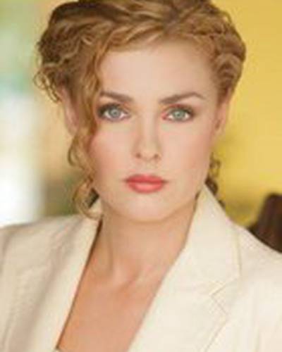 Коринна Харни фото