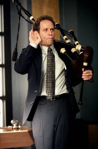 Кадр Элли МакБил