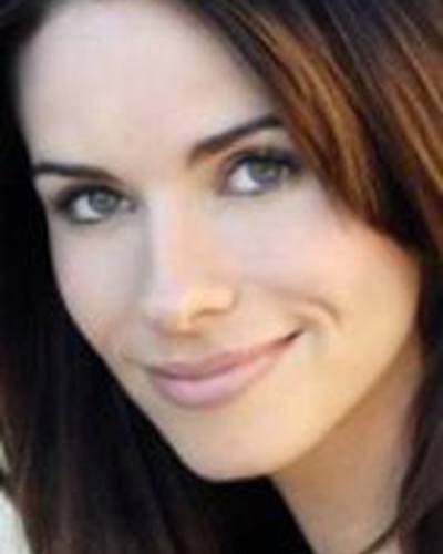 Нуш Скоген фото