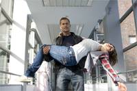 Кадр Мужчины в большом городе