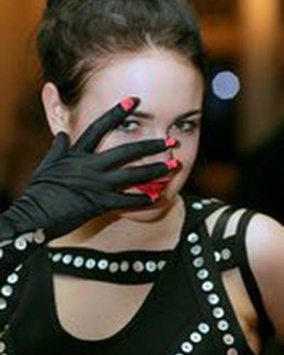 Эмили Барклай фото