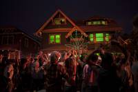 Кадр Соседи