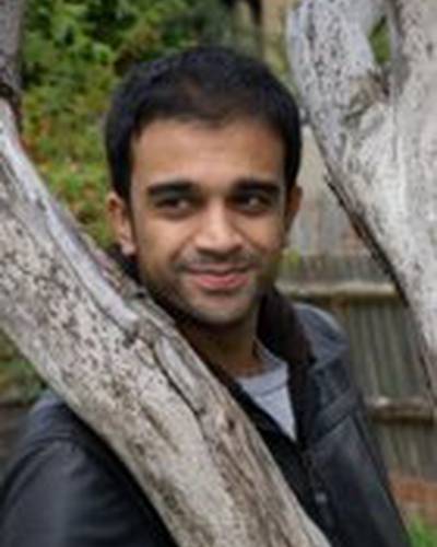 Омар Кхан фото