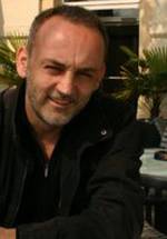 Shkumbin Istrefi фото