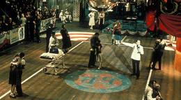 Кадр из фильма "Загнанных лошадей пристреливают, не правда ли?" - 1