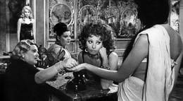 Кадр из фильма "Брак по-итальянски" - 2