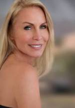 Danitza Kingsley фото