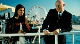 Кадр из фильма "Конец насилия" - 2