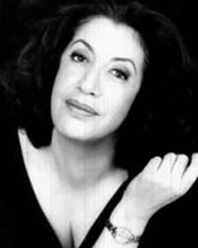 Атина Ченчи фото